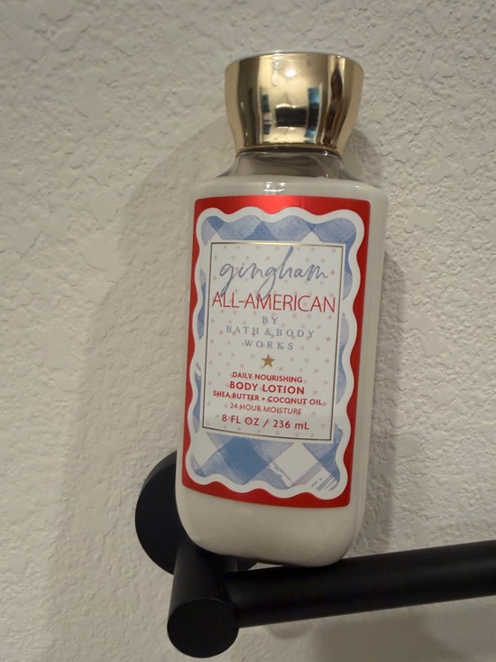 Bath & Body Works Other - Bath & Body Works Gingham All-American Lotion - White, Gold & Red